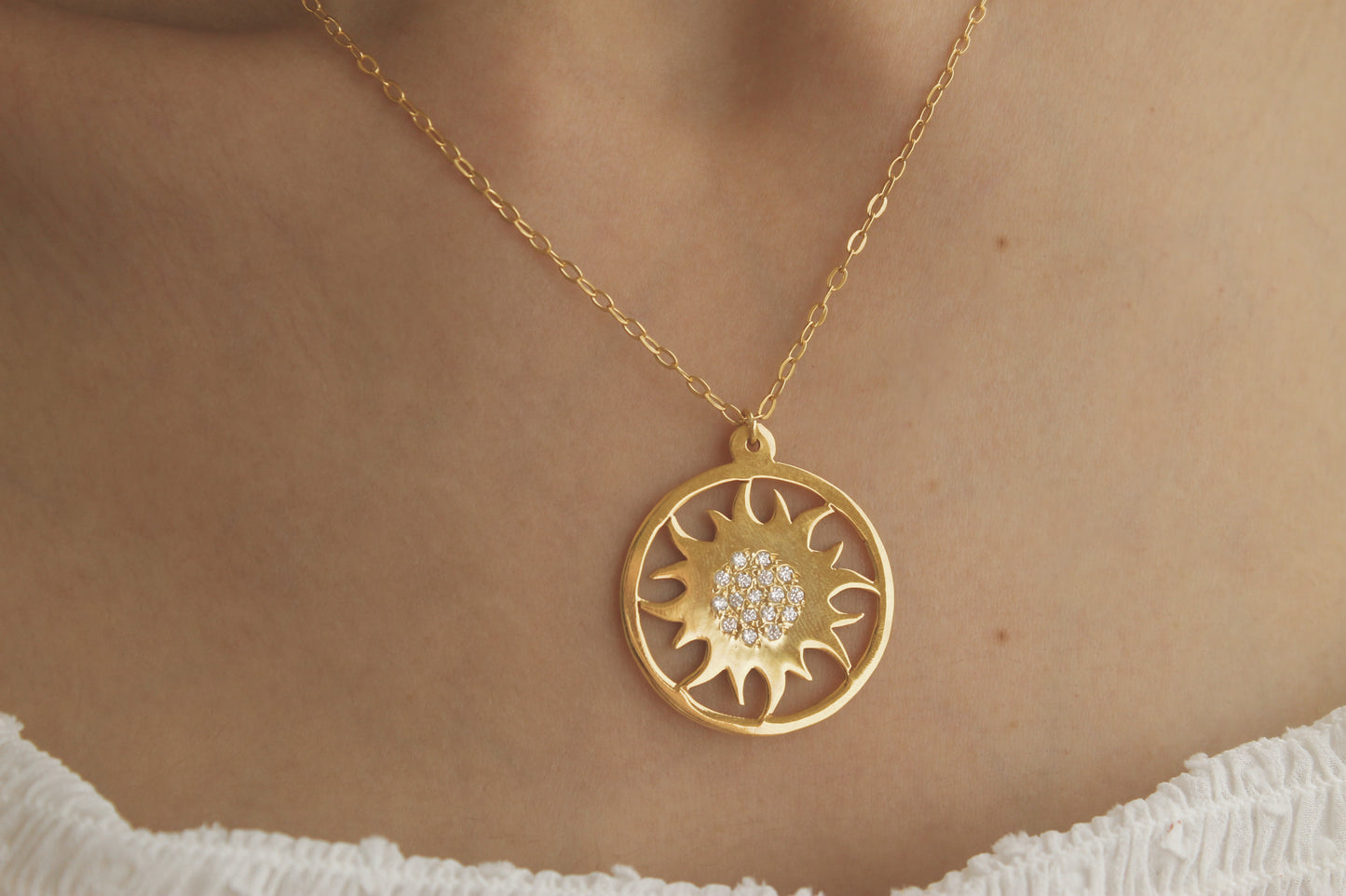 SUN LIGHT NECKLACE