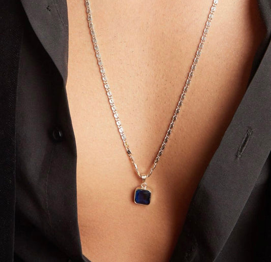 DARK BLUE STONE NECKLACE